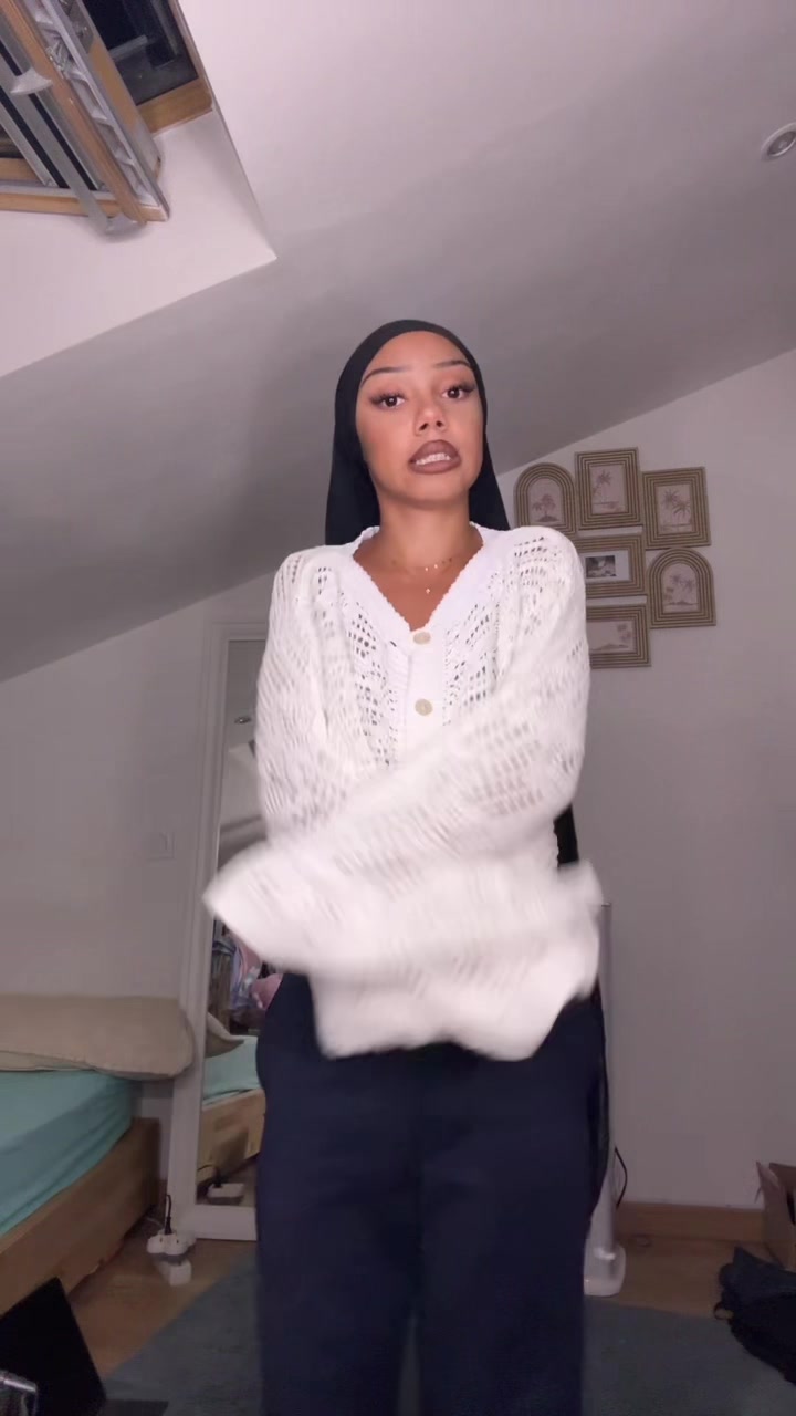 @𝑬.𝒊 🇨🇲