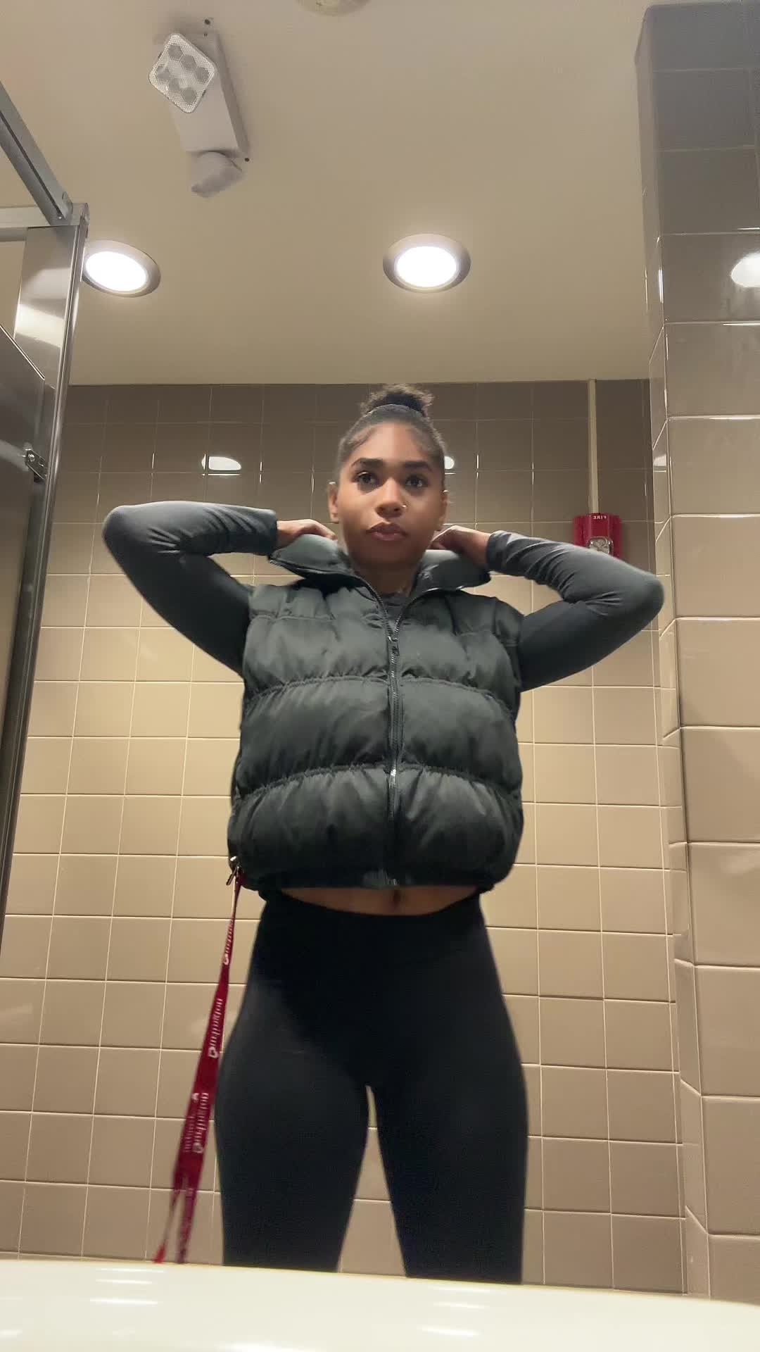 @Yogirldede.