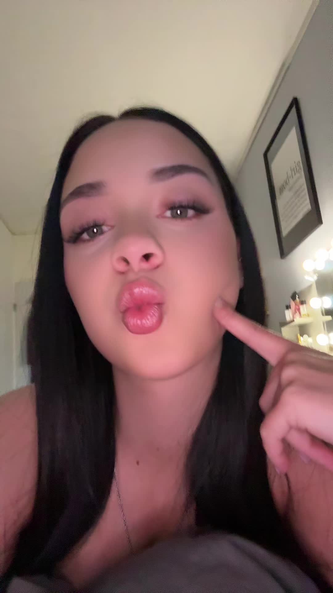 @Larissa isala🪽