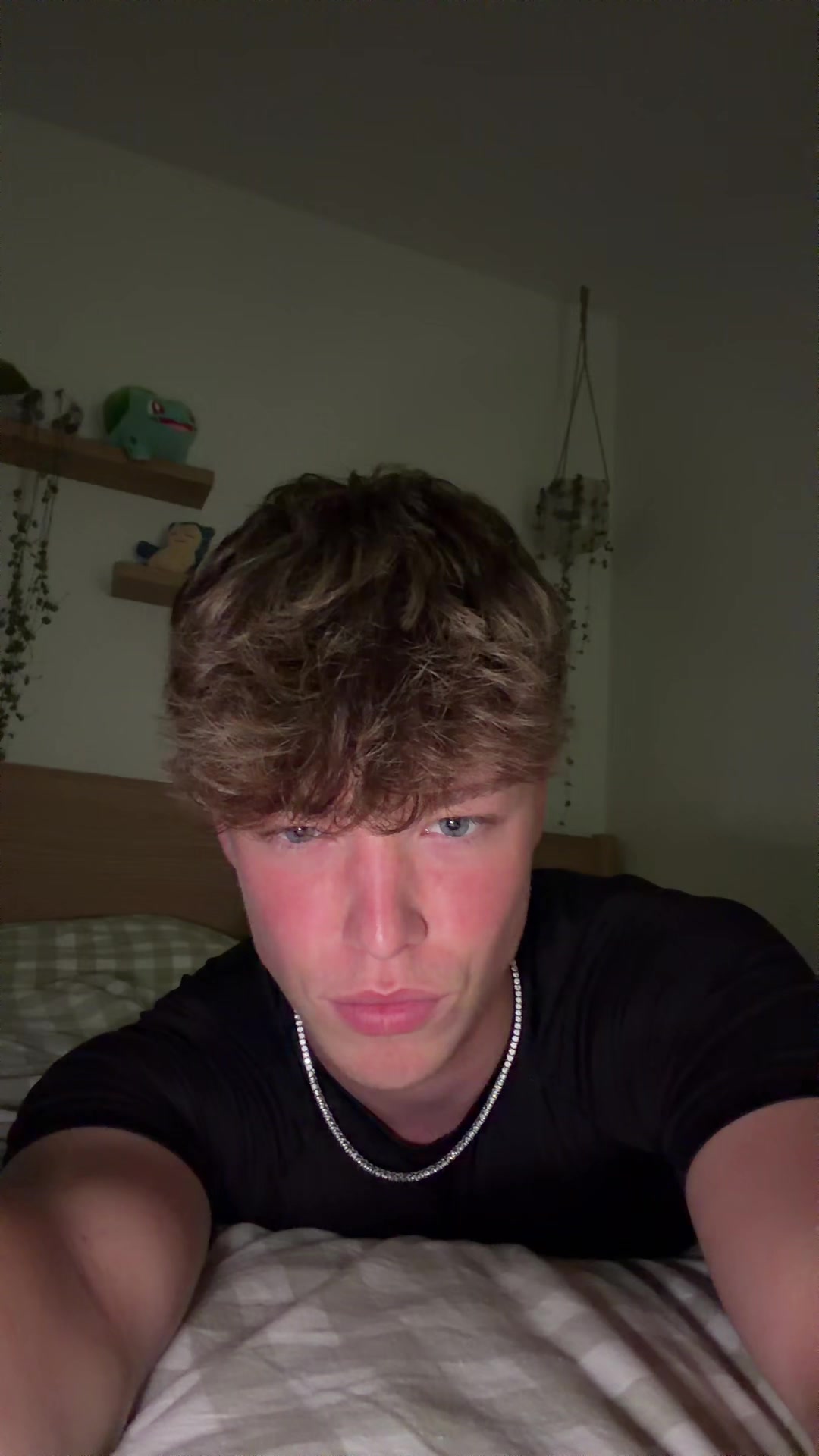 @levi_twinkk