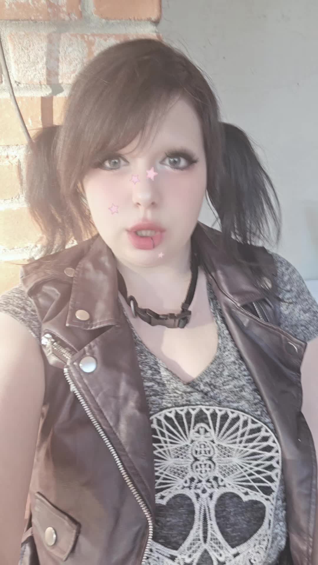 @Avii