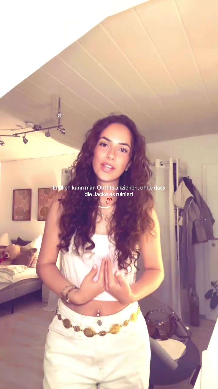 @larissa