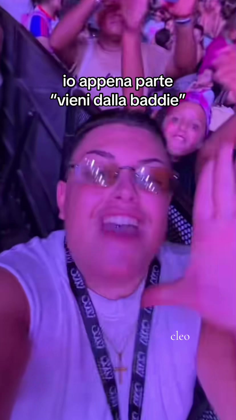 @𝑪𝑳𝑬𝑶💝