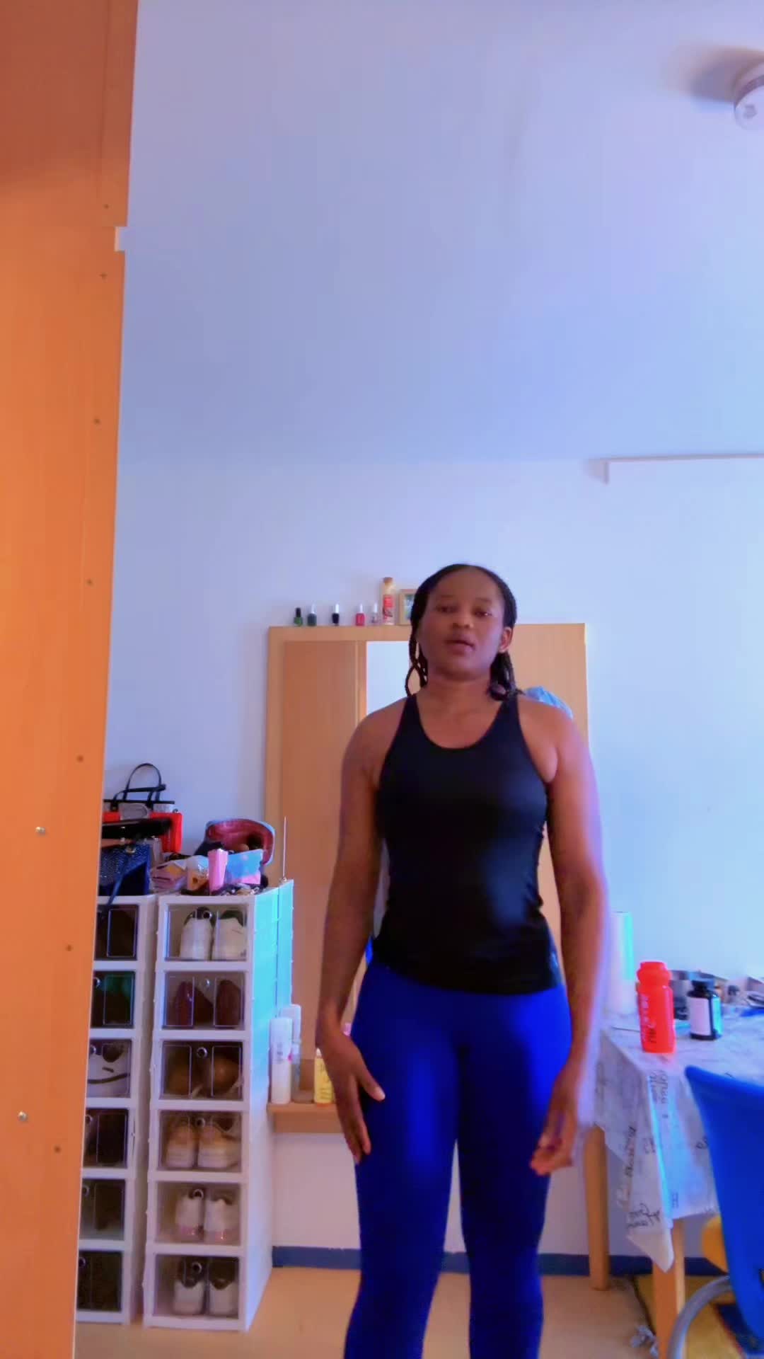 @Elodie🇨🇩❤️🇩🇪