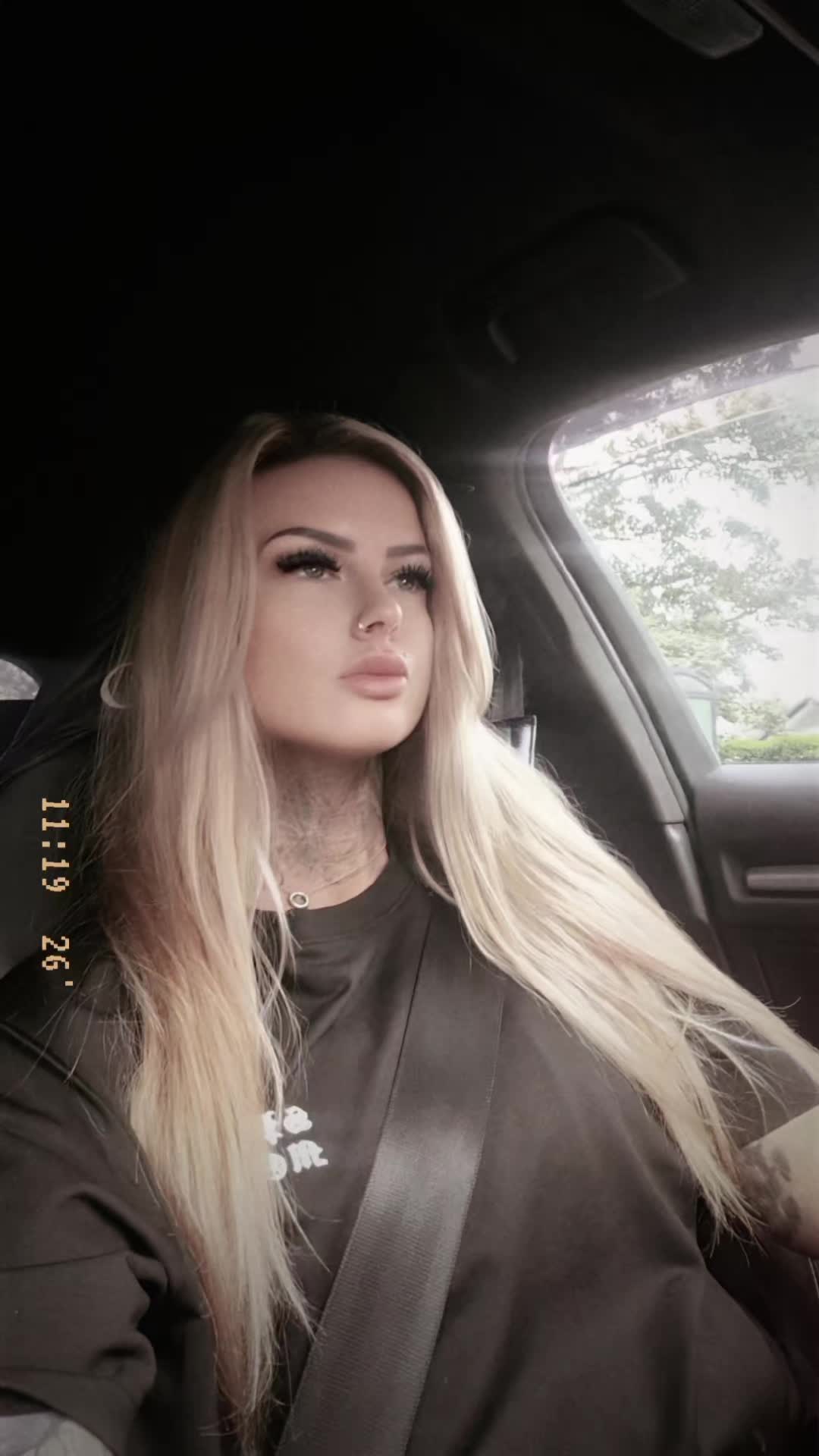 @reevesnicky1