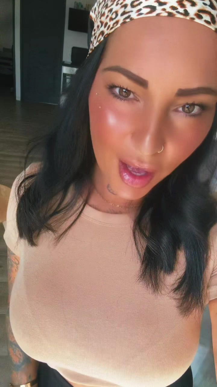 @✨꧁☆❀𝔪𝔢𝚕❀☆꧂🌼