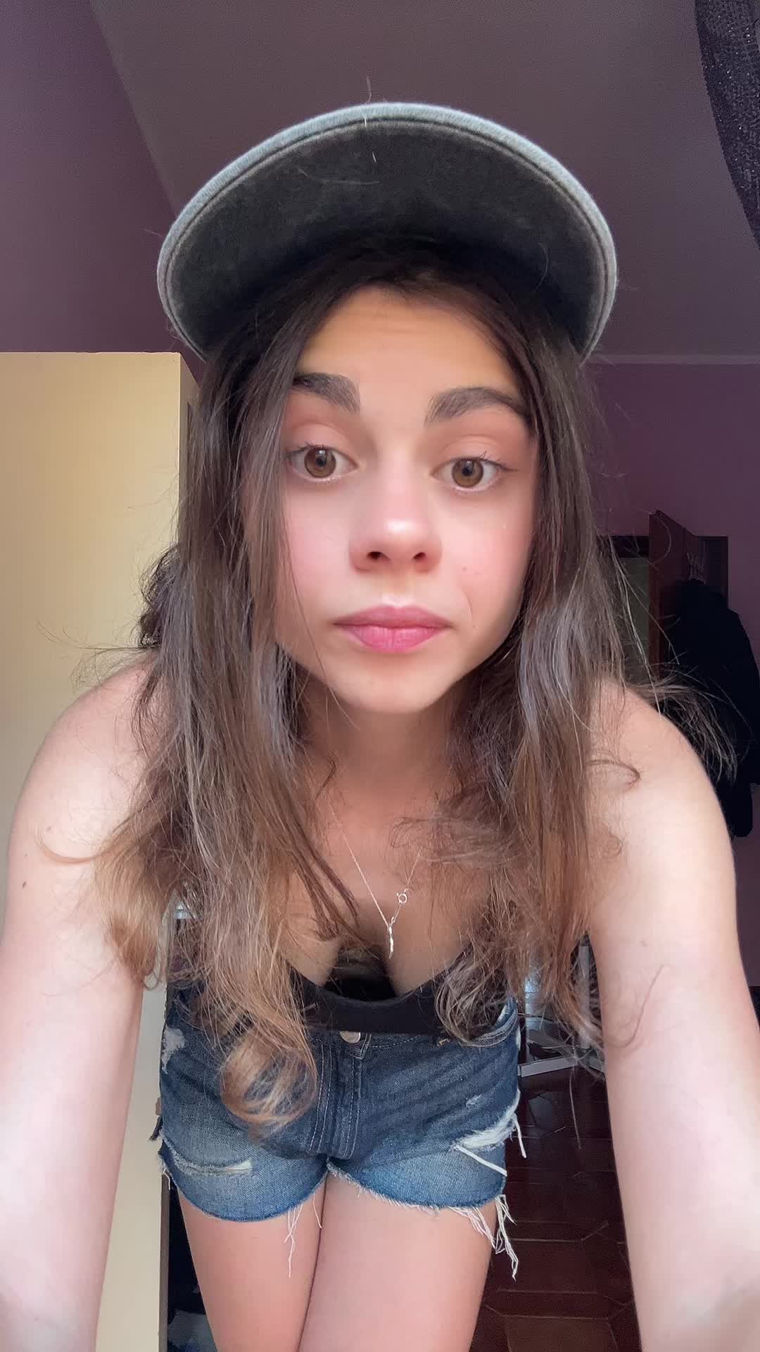@Valeria Carlotta