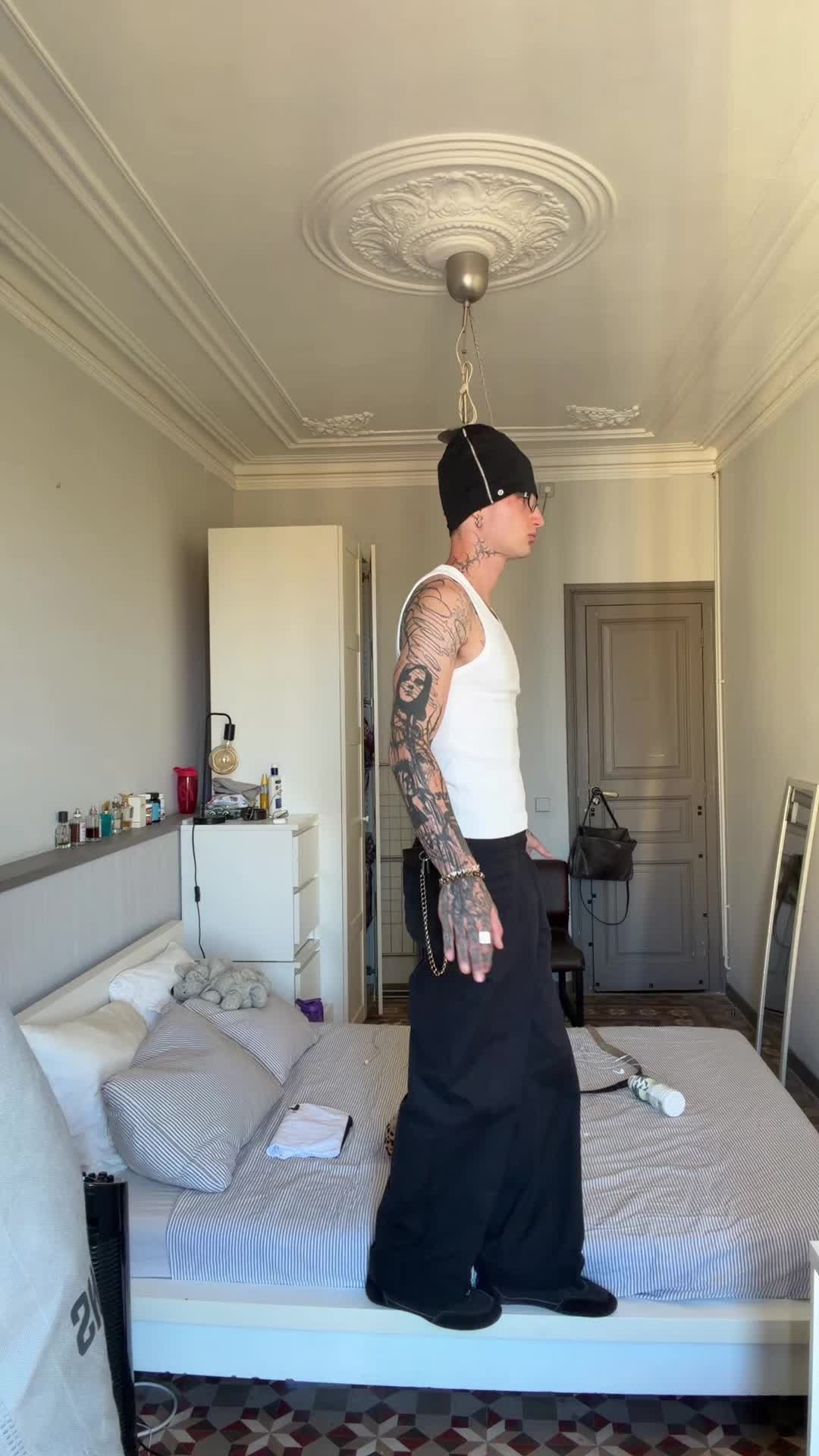 @Gia