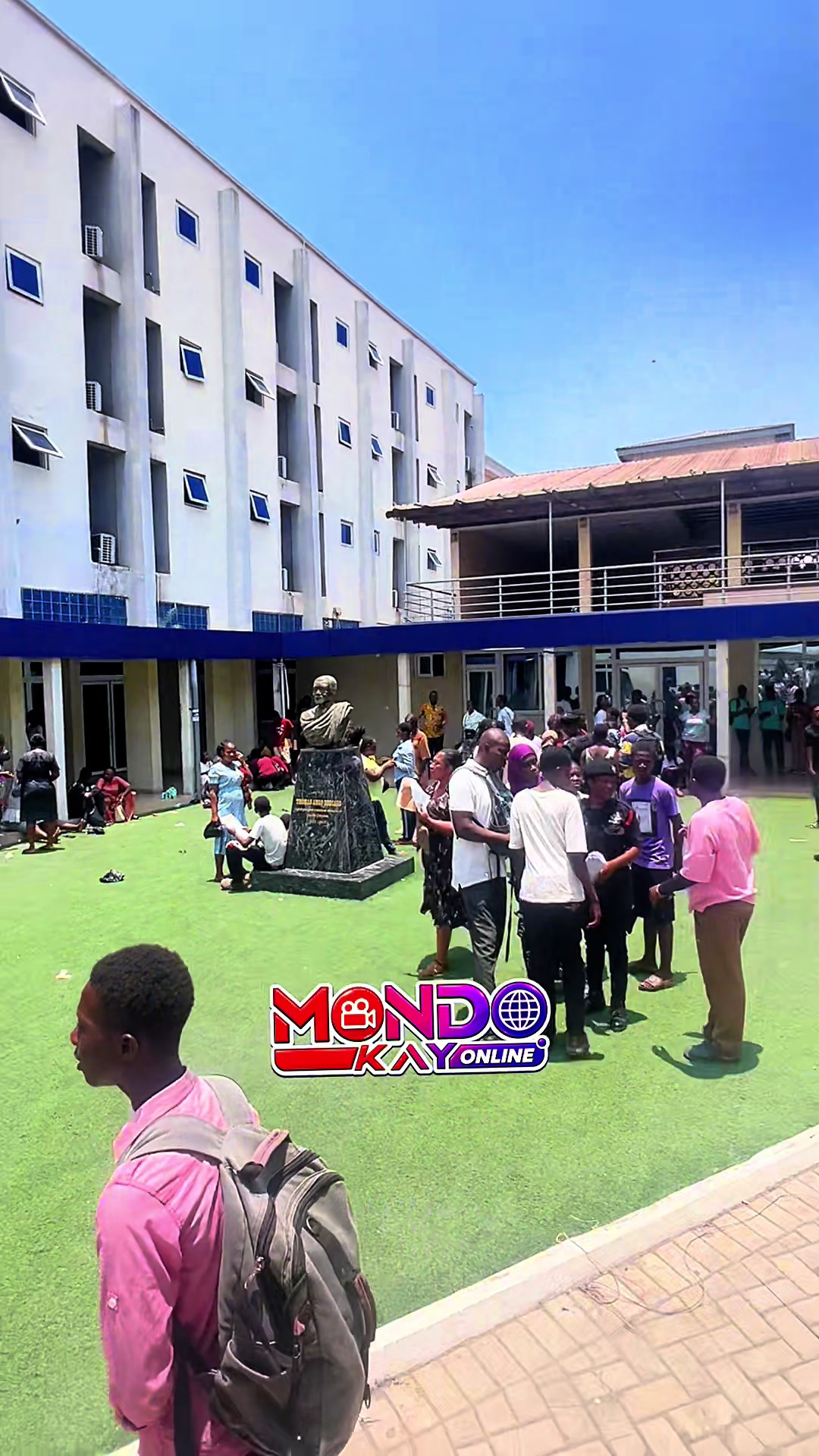 @Mondo Kay Online