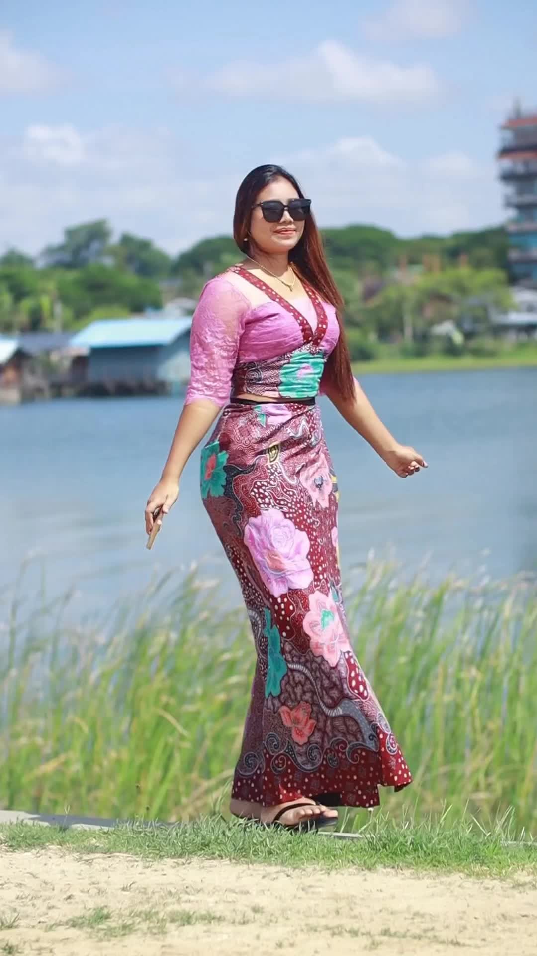 @Pwint💫ရွှေဖူးသစ်အဆောင်