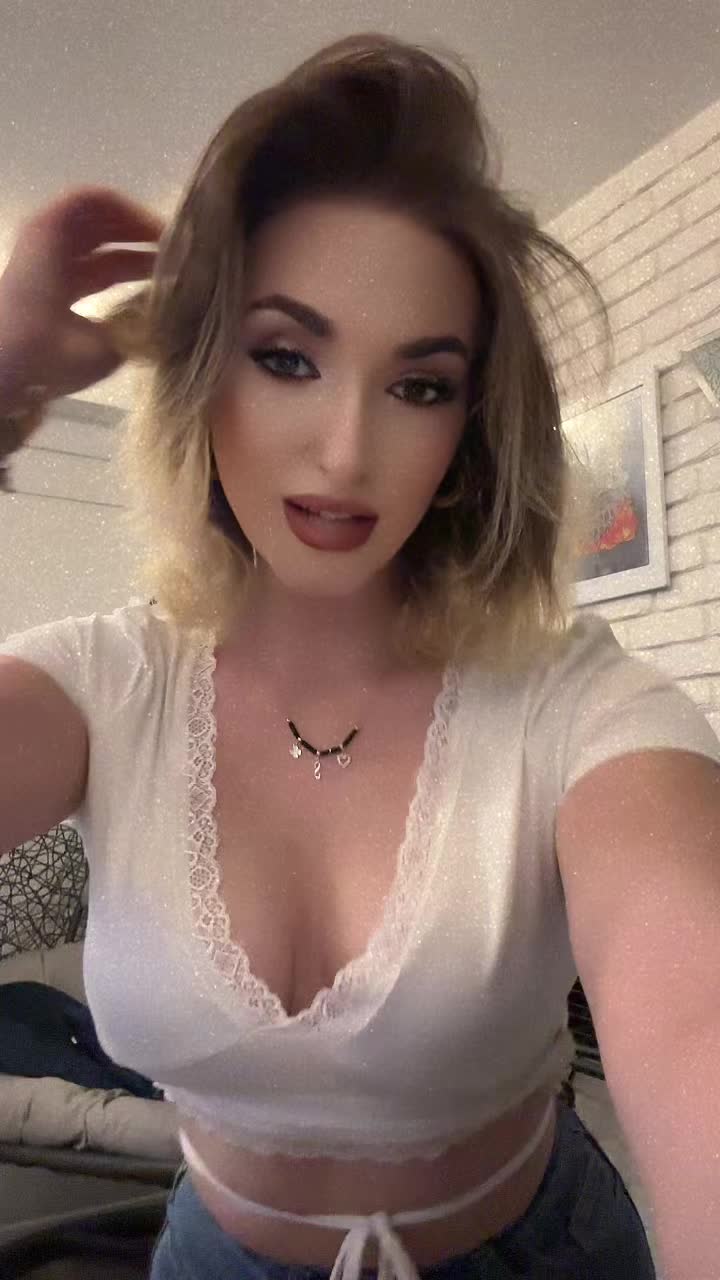 @Nikaa_