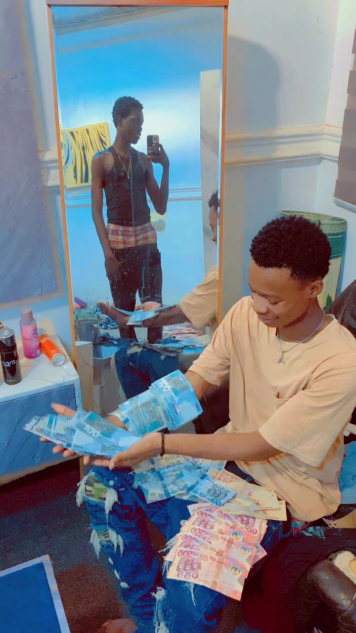 @prince 👑 swanny💰🤲
