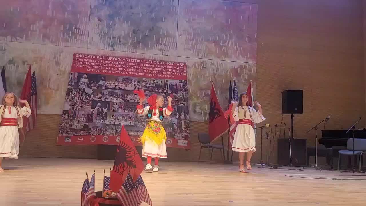 @Emanuela Hasanllari