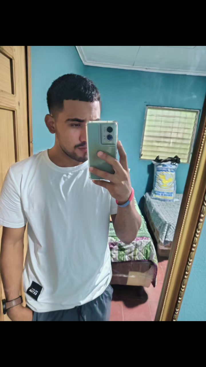 @Daniel Mejía