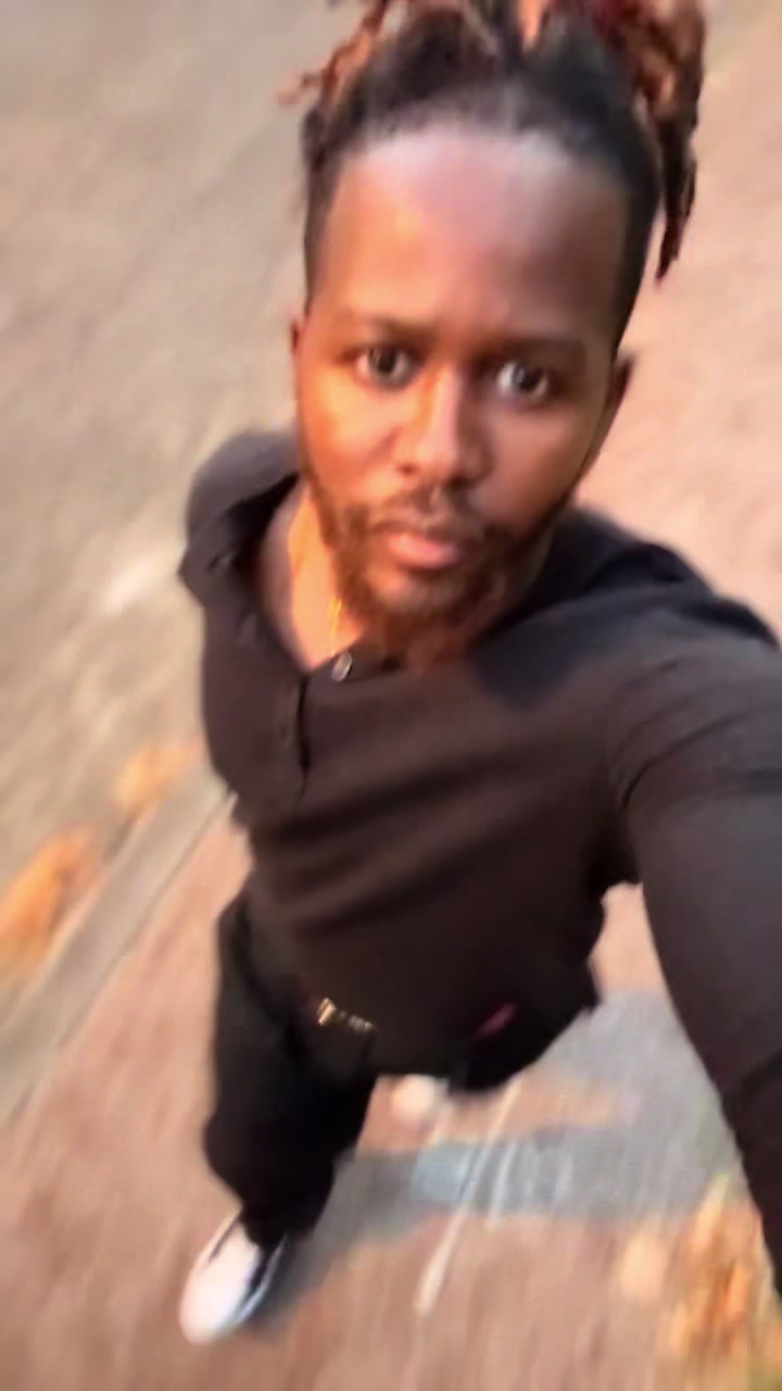 @Djodjo ba fière est la🙌🏾🇨🇩