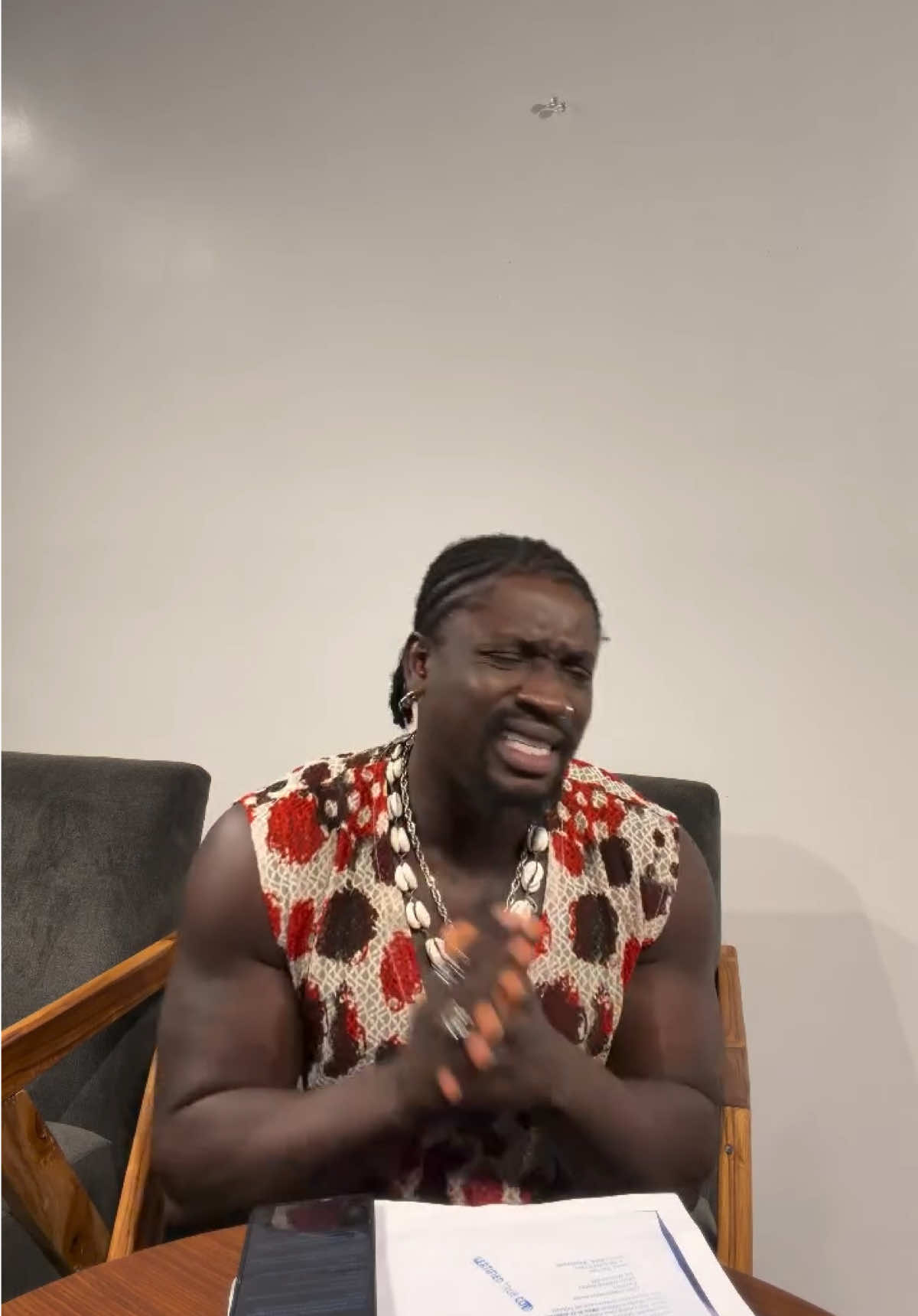 @verydarkblackmandailyshow