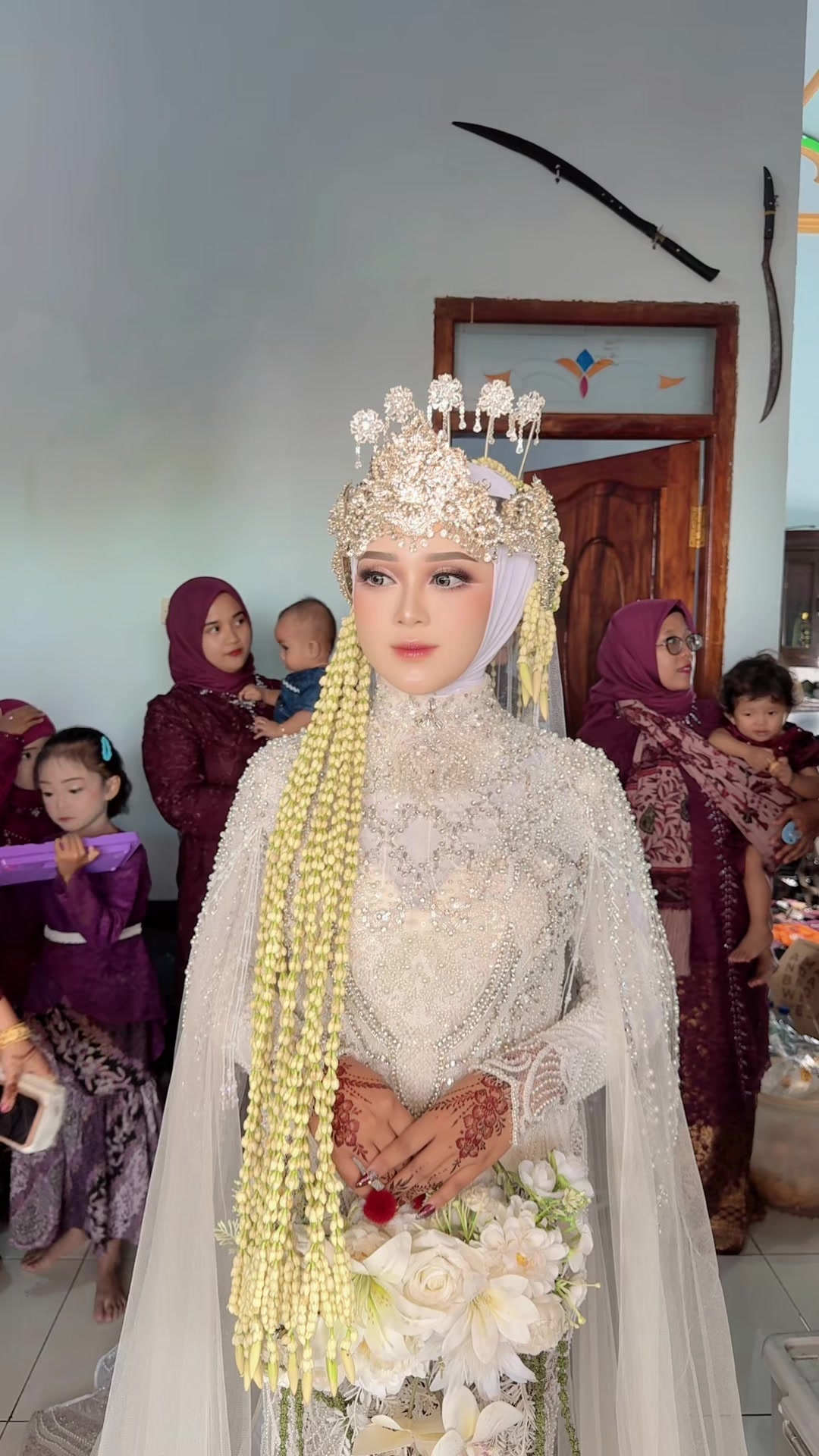 @FausiSalon
