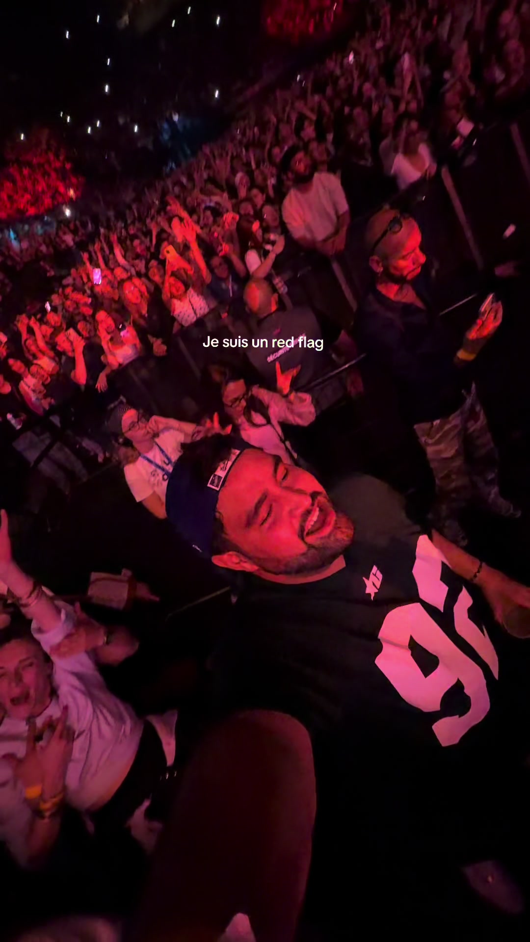 @Concert Boy 🎵