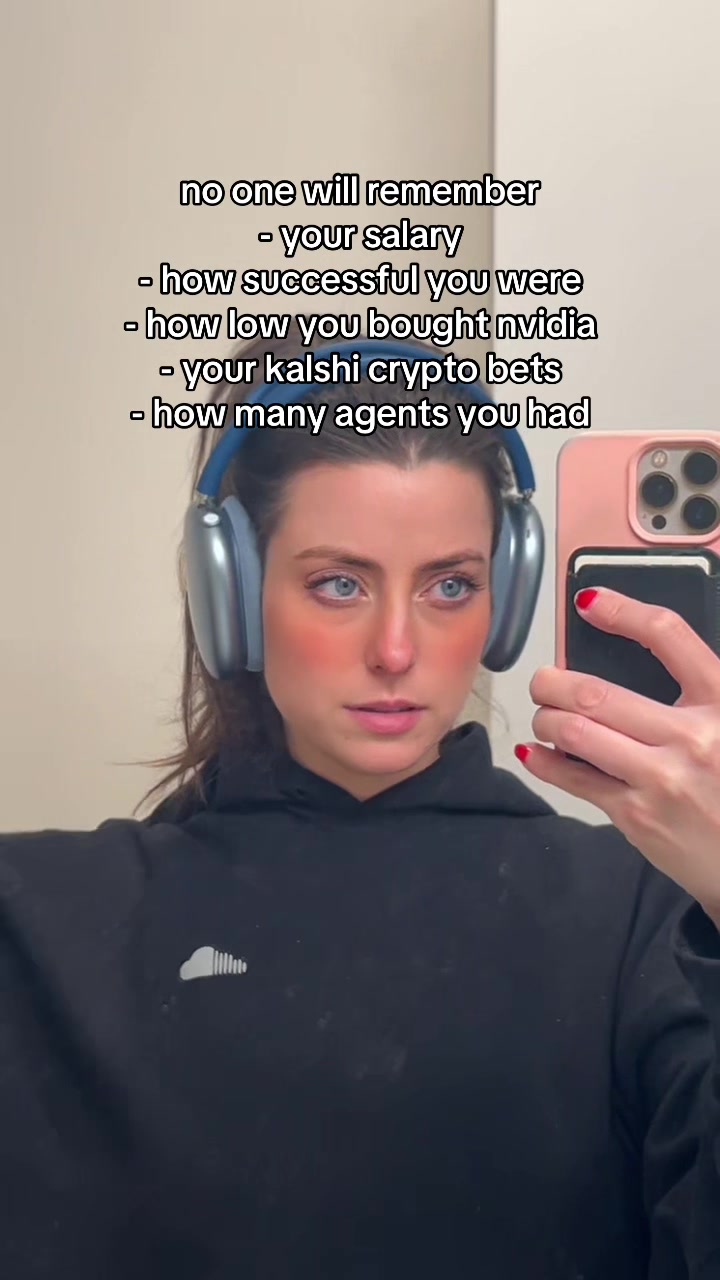 @crashoutsuperstar