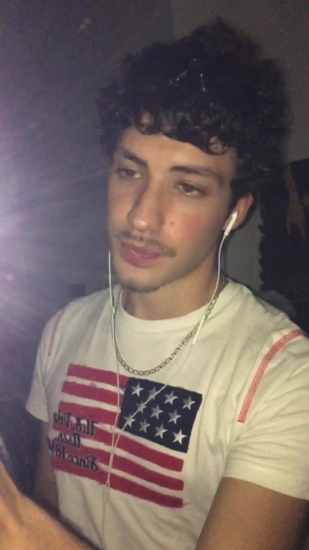 @boynearby