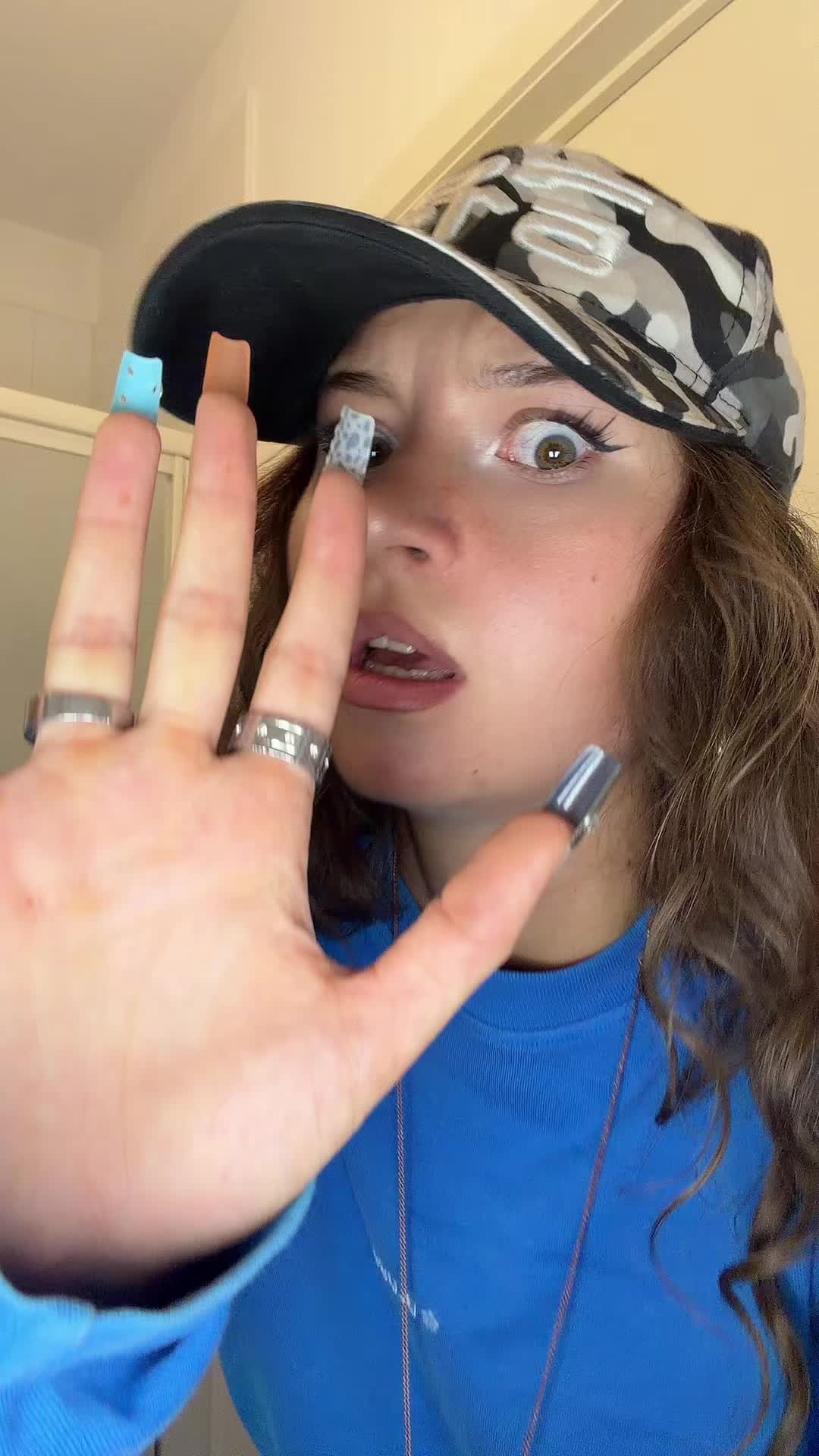 @Daniella
