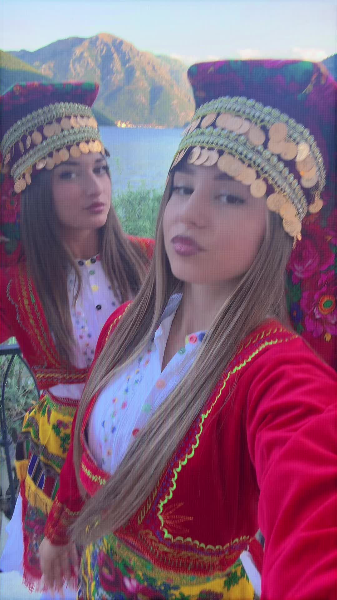 @𝘟𝘩𝘦𝘯'