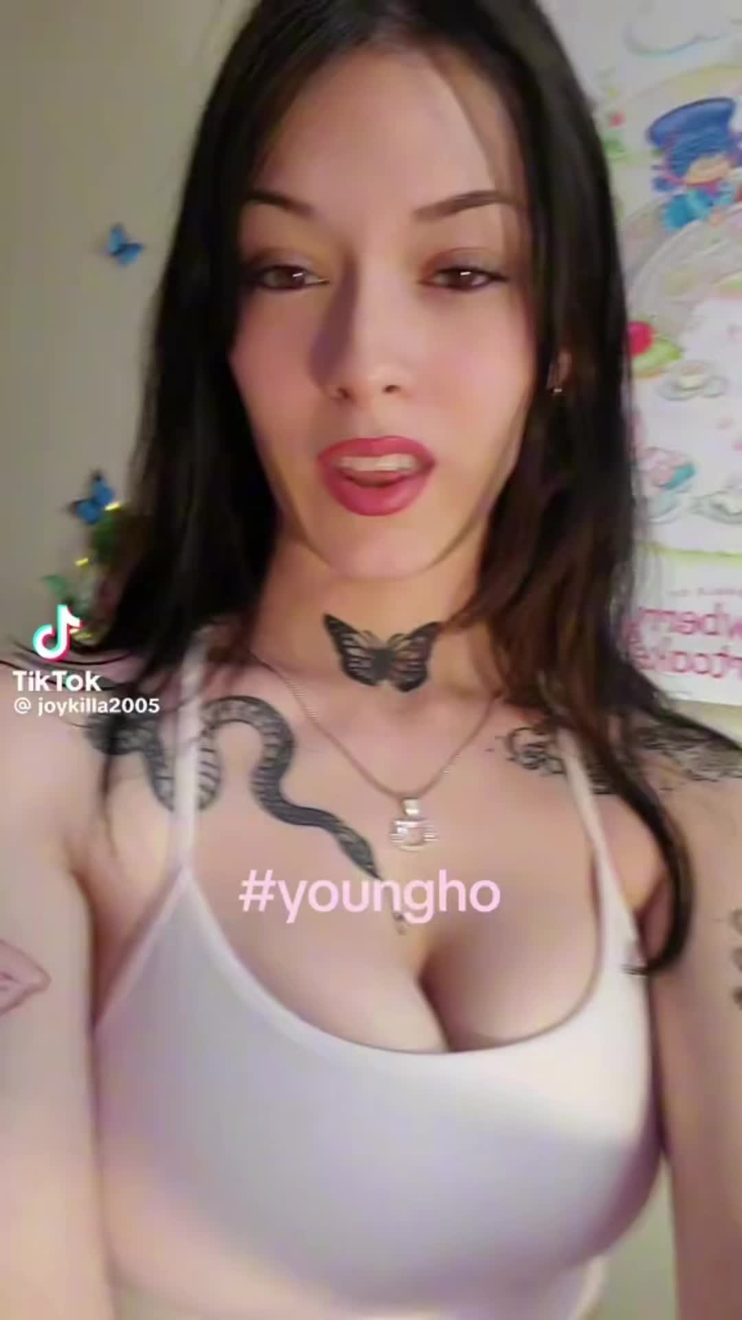 @I post daily baddies