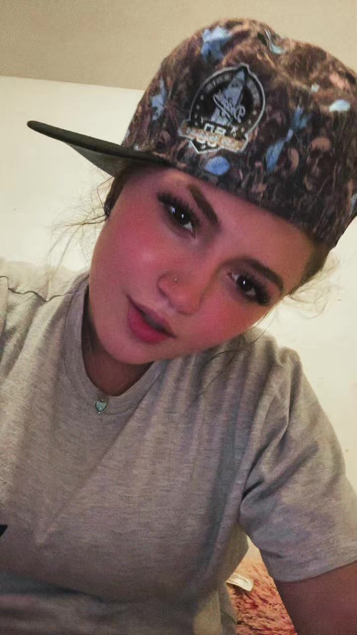 @urmansgirl25