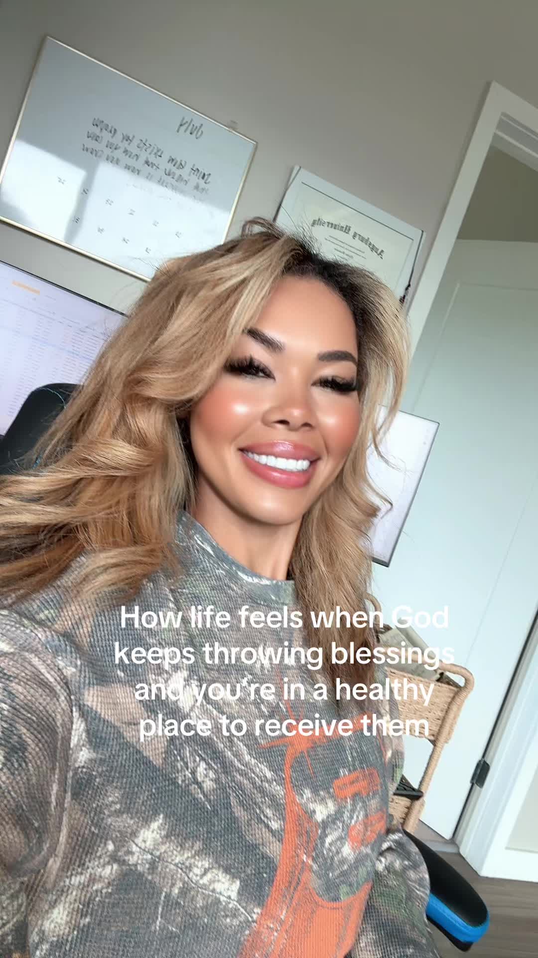 @Natalie_lanee