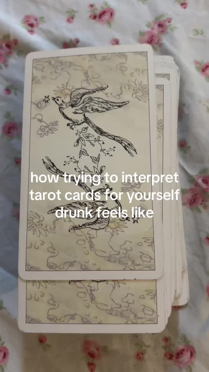 @thattarotbitchh