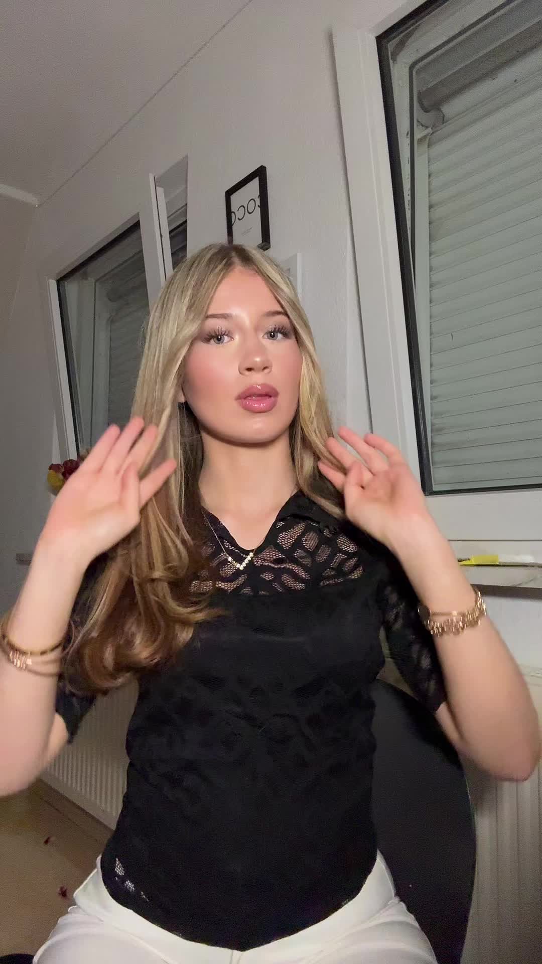 @𝐕𝐢𝐜𝐭𝐨𝐫𝐢𝐚