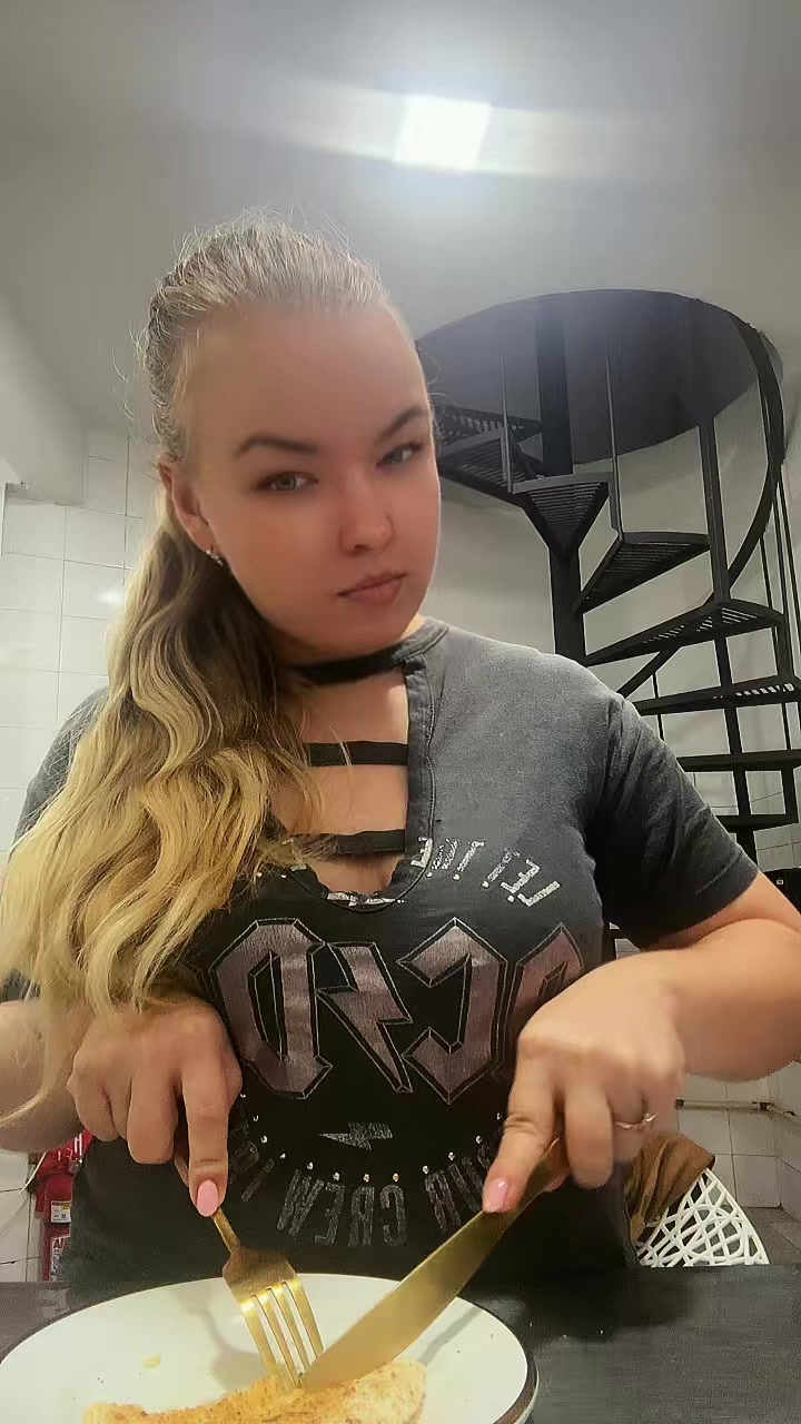 @HipnoAnna
