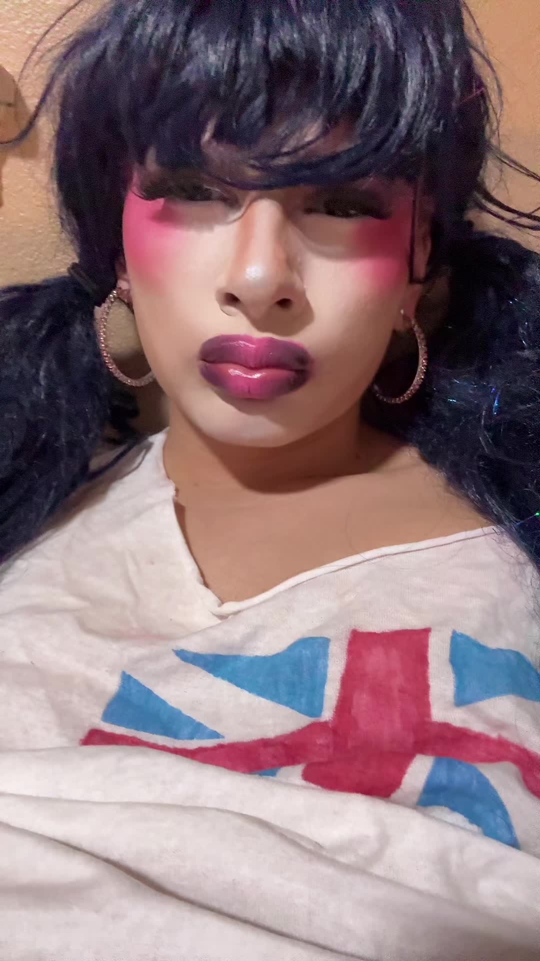 @sylvia_dotcom