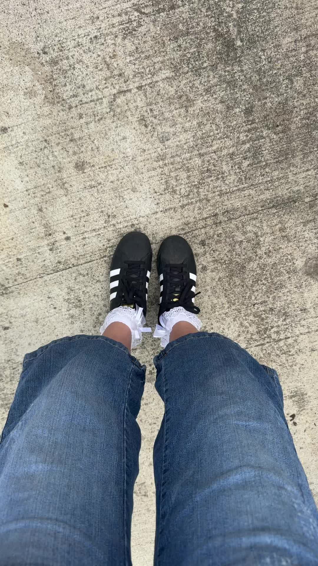 @floraaamadrigal