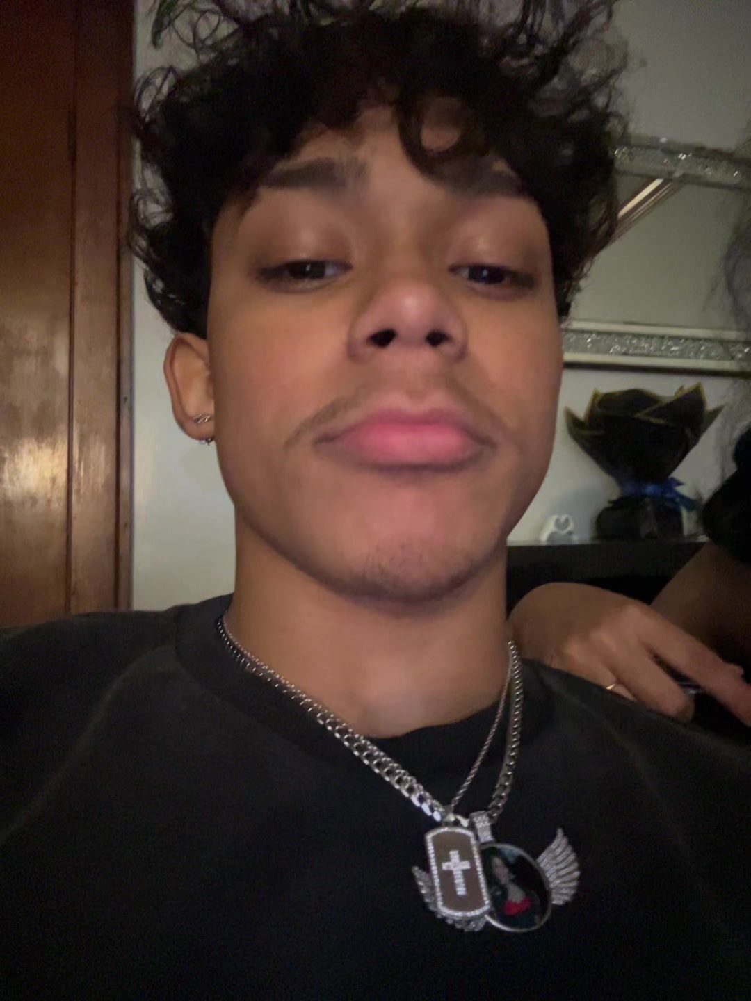 @just_yariel