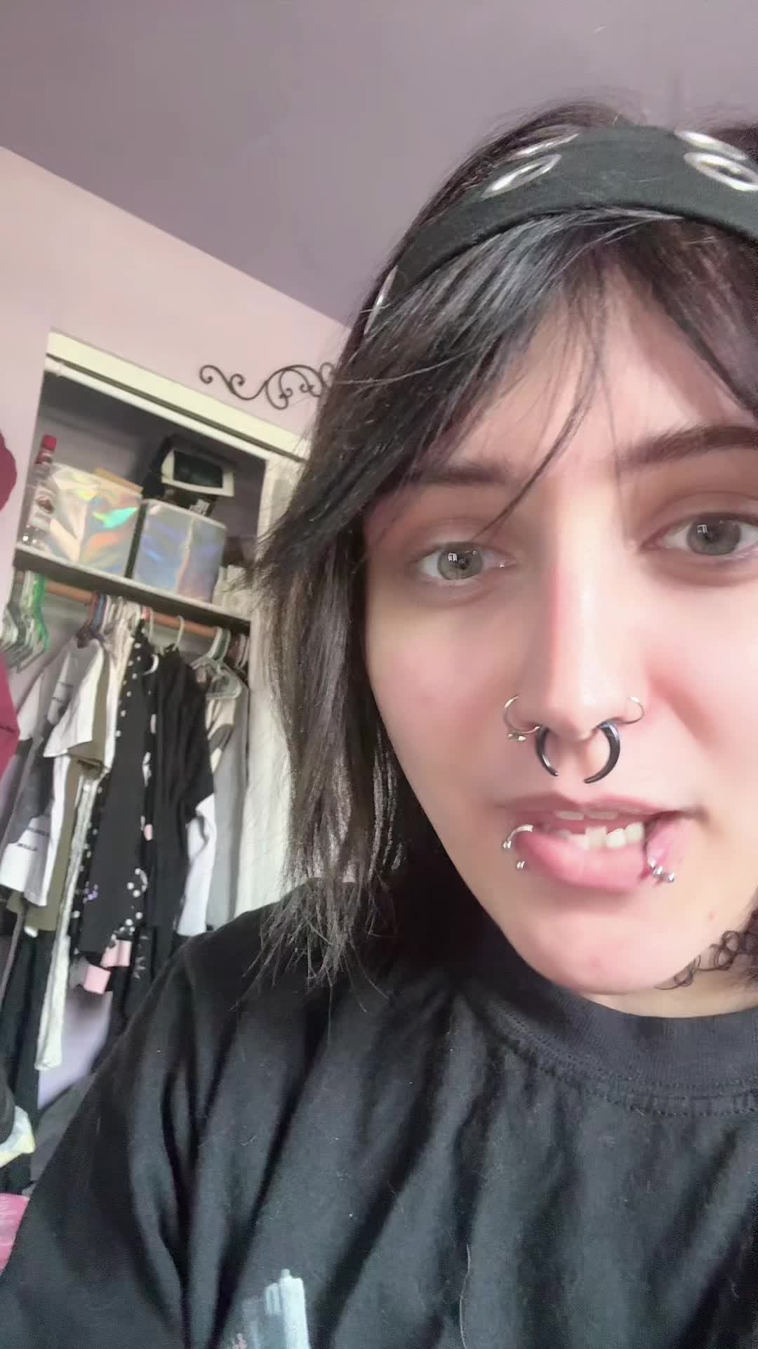 @evie 🦢✧˖*&deg;