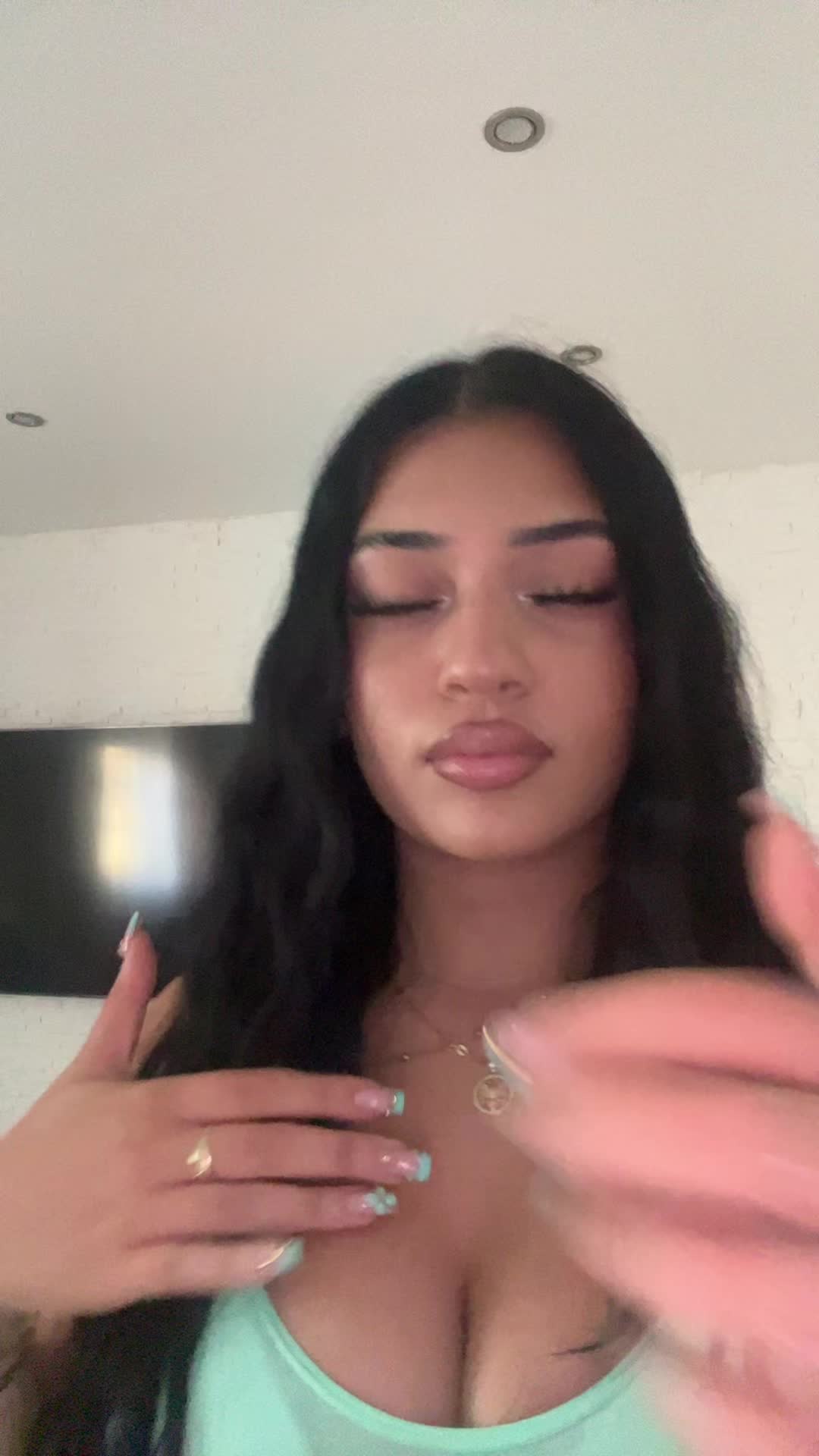 @leyla