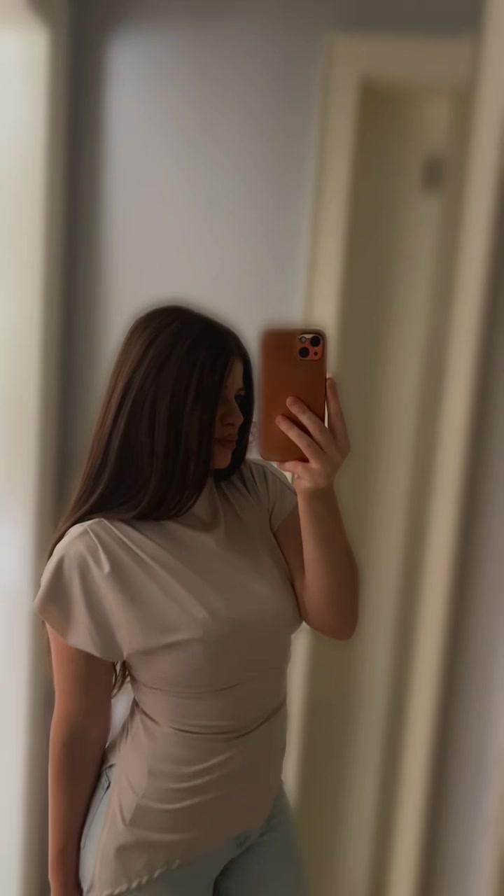 @👸