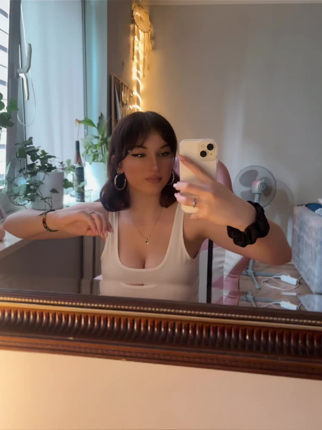 @hy4mela