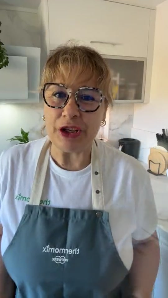 @María Esteve con Thermomix