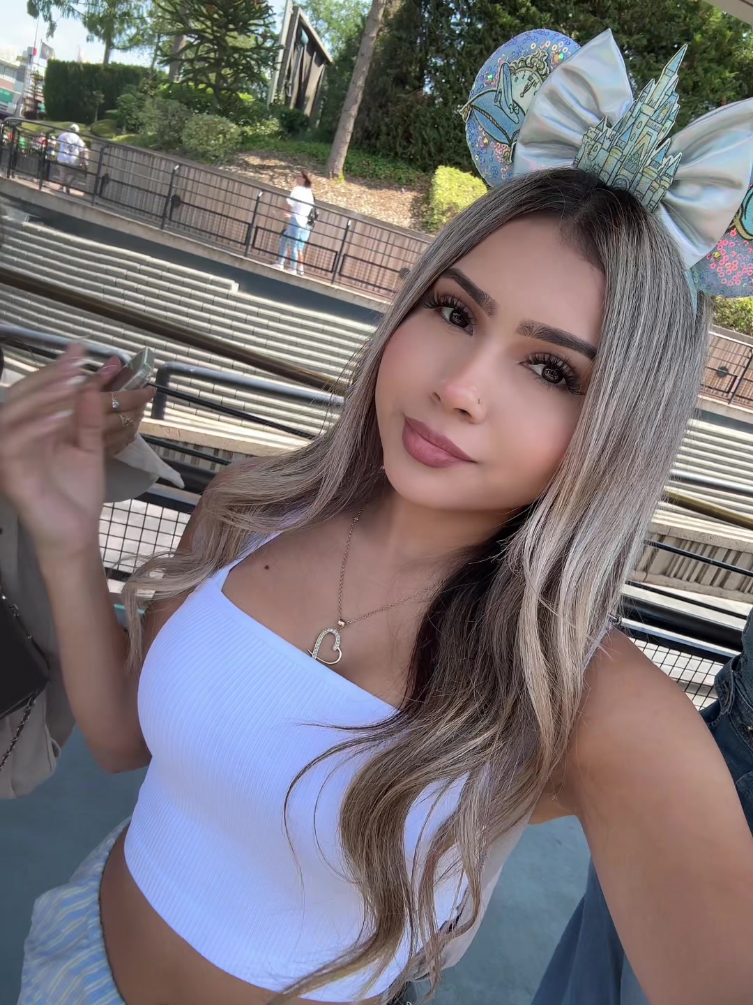 @Anah&iacute; Gonz&aacute;lez