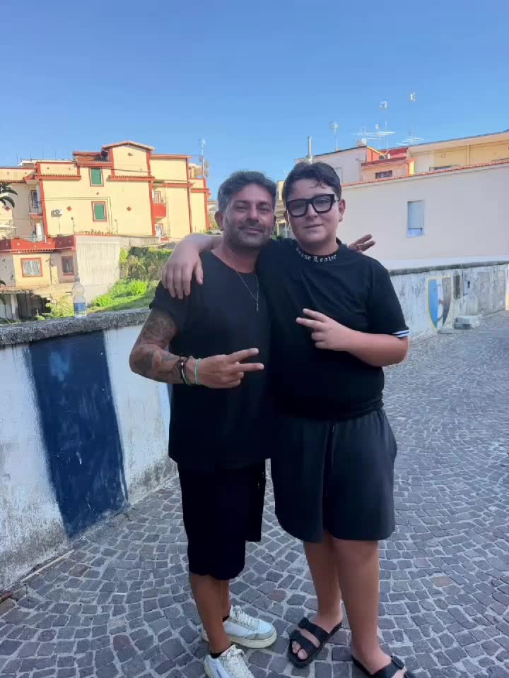 @DIAMOCI un TAGLIO