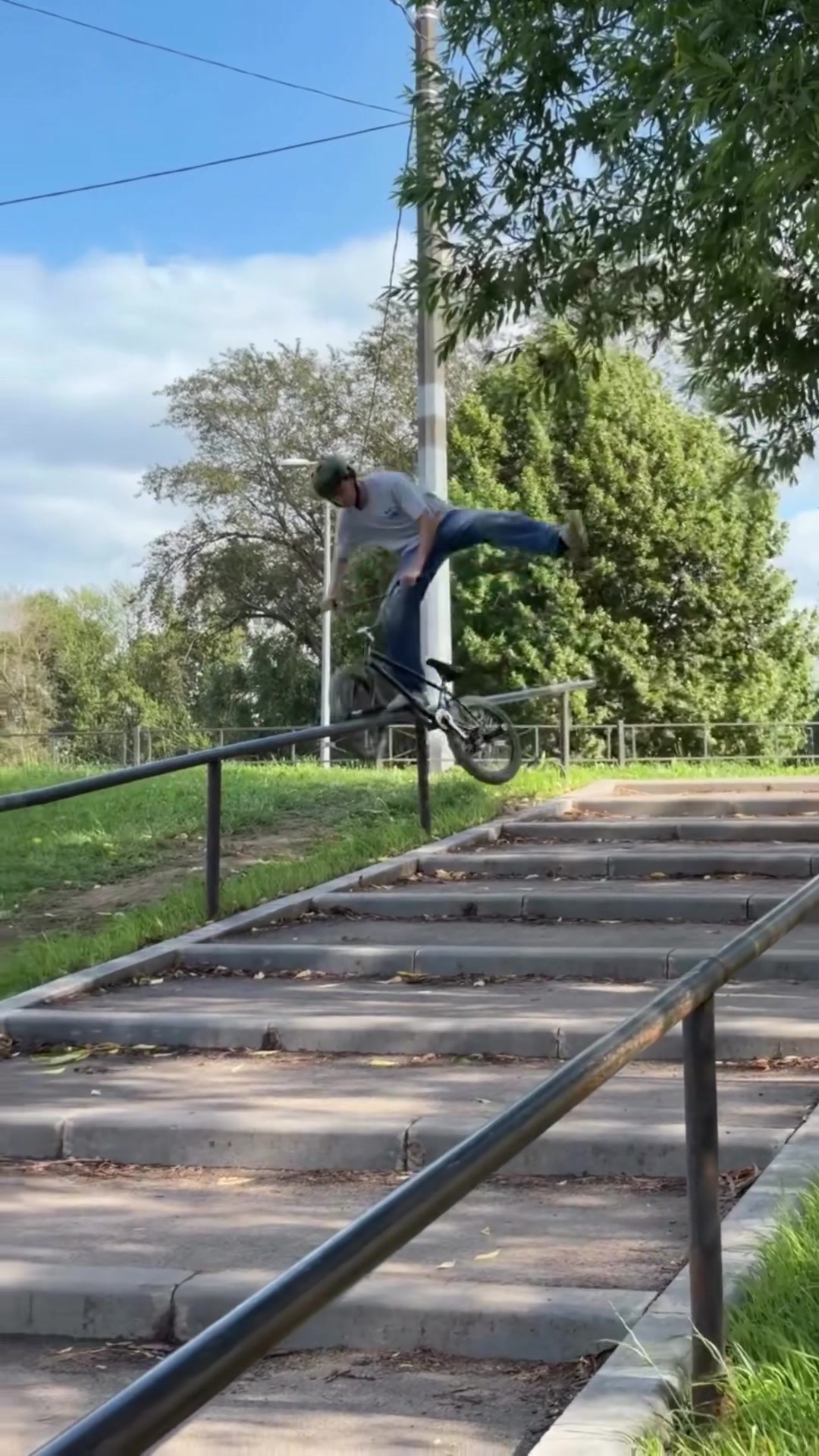 @BMX