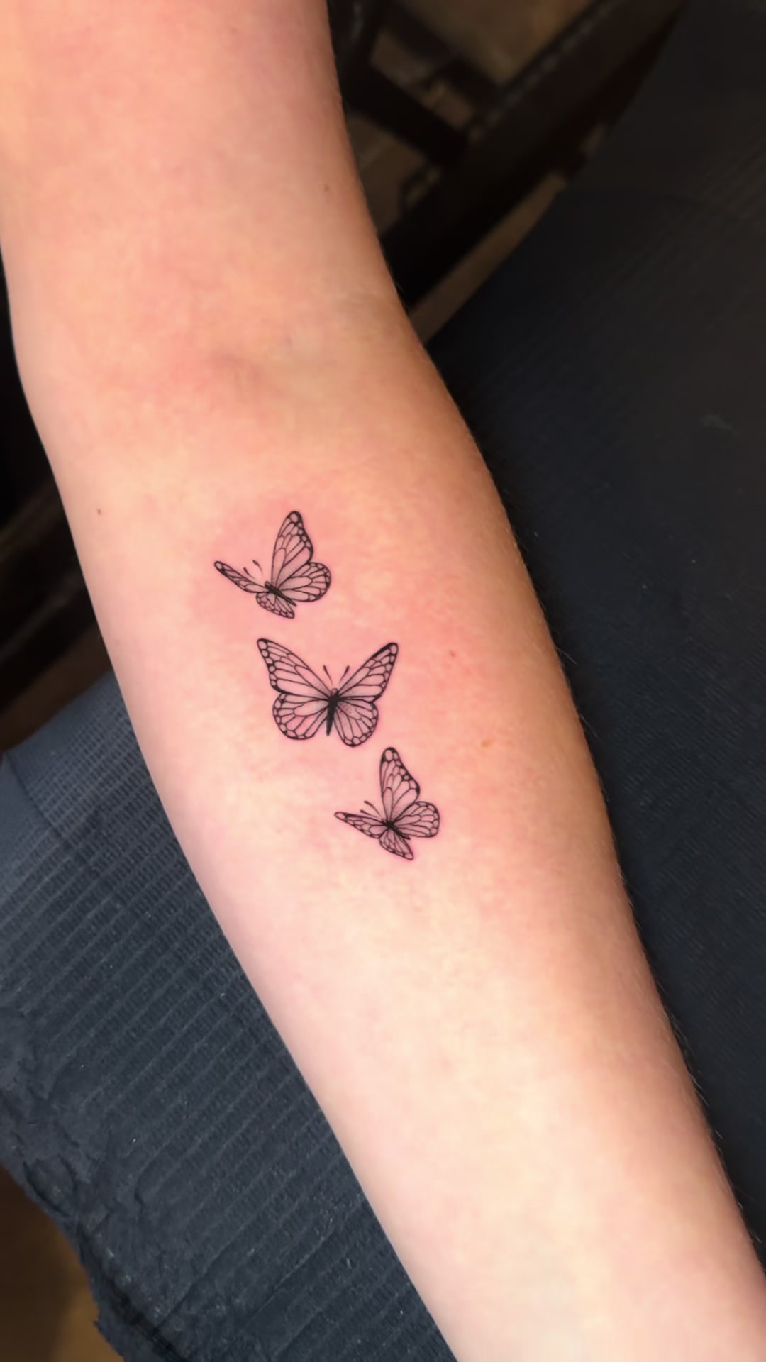 @fineline tattoo artist ❦