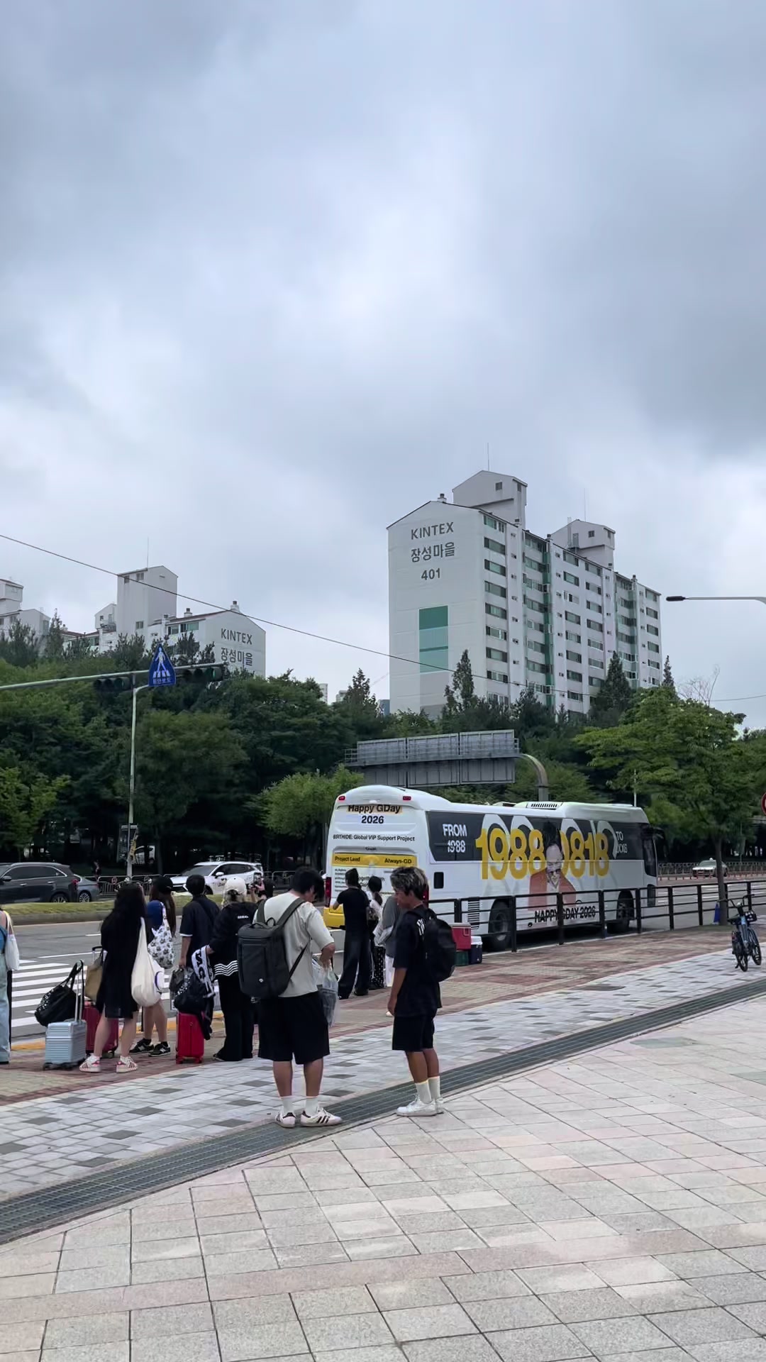 @Uyên Kwon