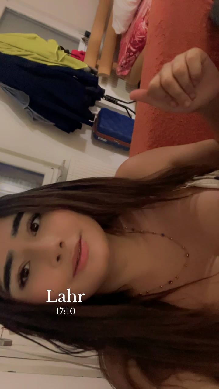 @😭💅
