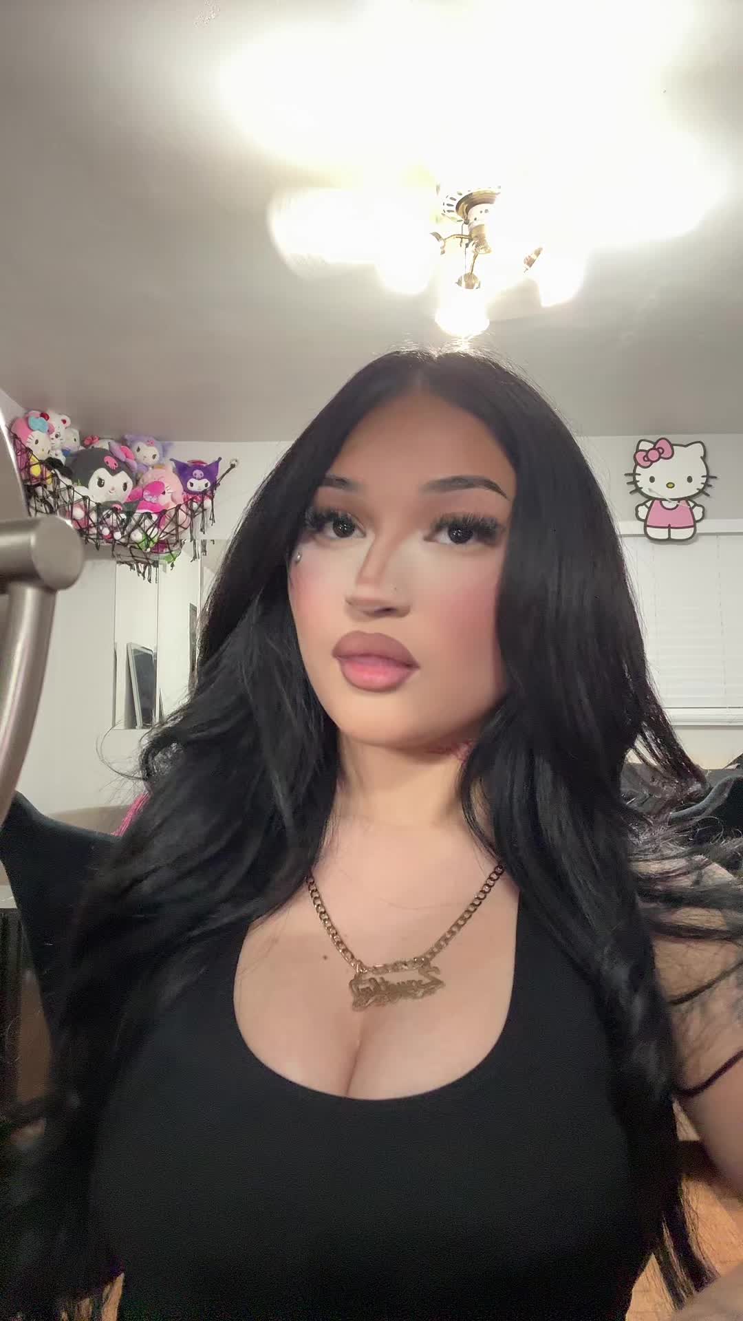 @𝐙𝐚𝐲🎀