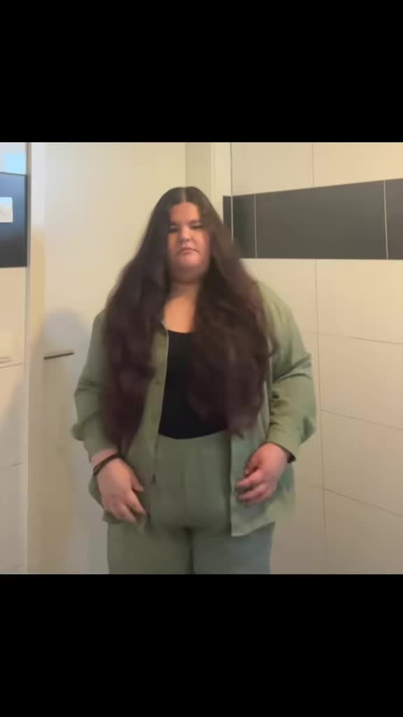 @leonora_official