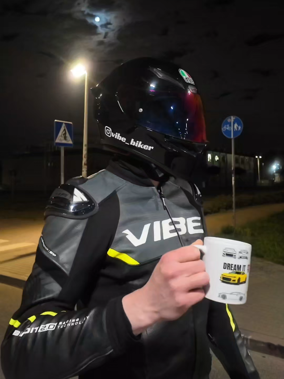 @vibe_biker