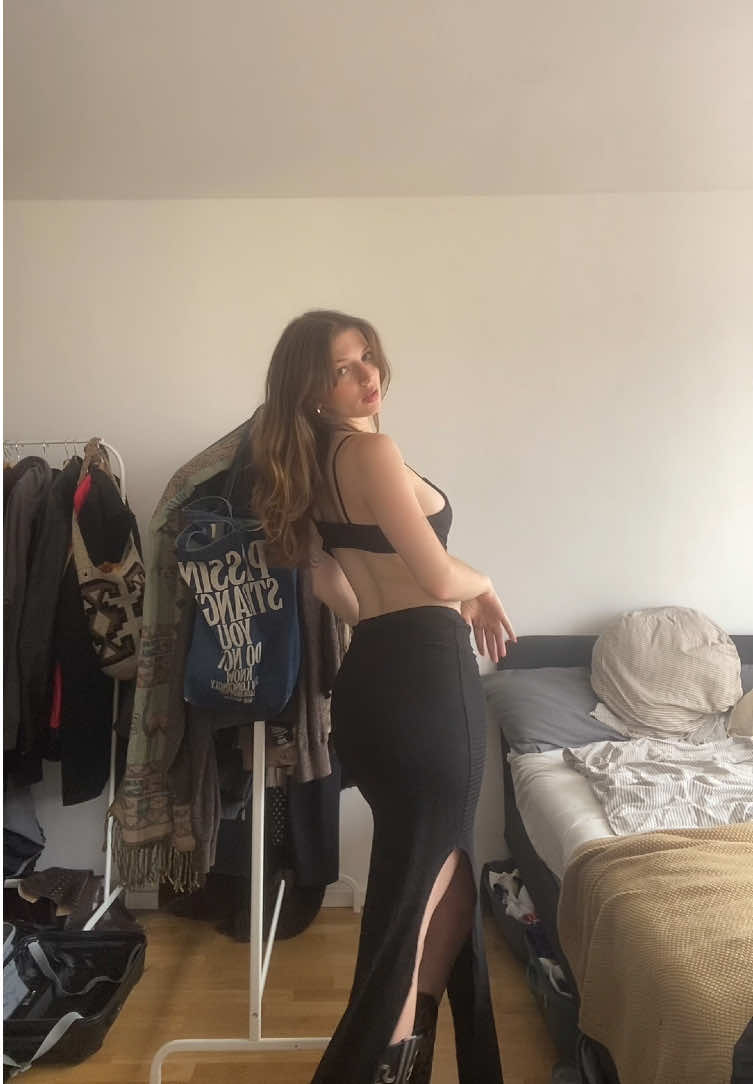 @&aacute;gata